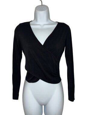 Sz.M*Vetior*Black Surplice-Style Cropped Top